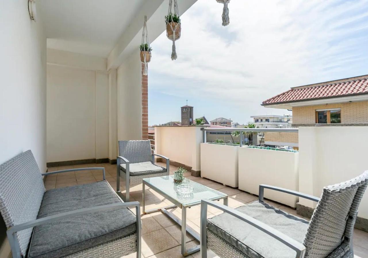 Apartamento Coastal Serenity - 300mt From The Sea - Netflix Fiumicino